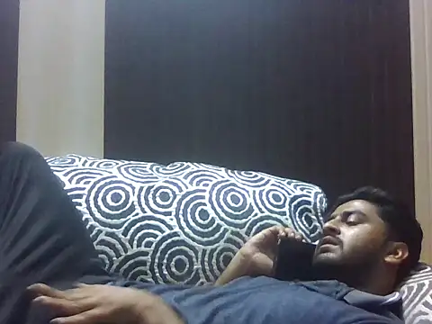 indihotguy online show from 09/29/25, 12:21