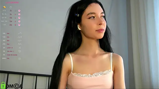 Snapshot of LittleOriana chatting on 10/02/25, 10:00 LittleOriana online show from 10/02/25, 10:00