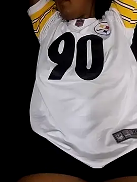 Snapshot of Queen-BD chatting on 10/25/25, 09:53 Queen-BD online show from 10/25/25, 09:53