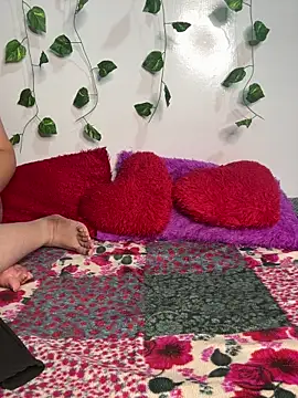 Snapshot of tanvihot2 chatting on 10/14/25, 03:02 tanvihot2 online show from 10/14/25, 03:02