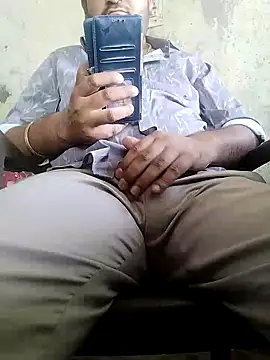 r379 online show from 11/03/25, 06:14