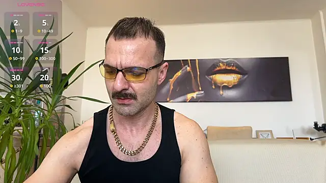 Snapshot of Asmodeuss666 chatting on 02/14/25, 10:28 Asmodeuss666 online show from 02/14/25, 10:28