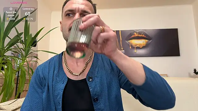 Snapshot of Asmodeuss666 chatting on 02/15/25, 06:12 Asmodeuss666 online show from 02/15/25, 06:12