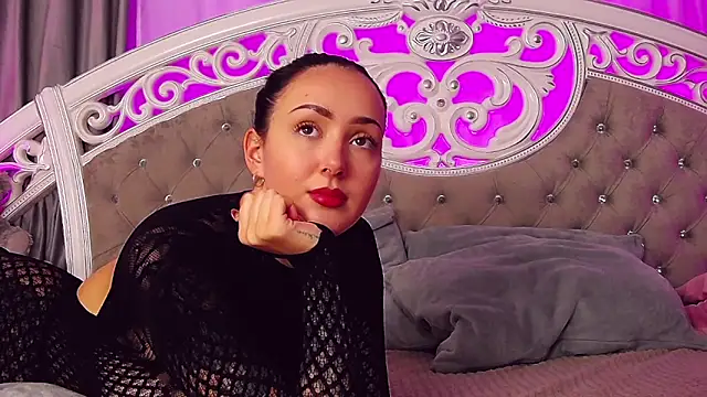 KimKhallifa online show from 10/05/25, 04:55