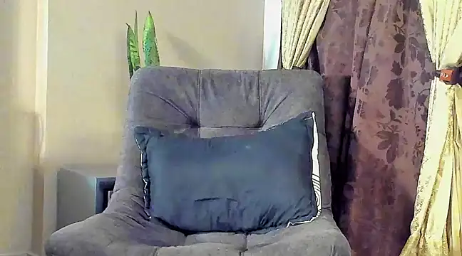 Snapshot of benjamincol chatting on 03/01/25, 03:53 benjamincol online show from 03/01/25, 03:53