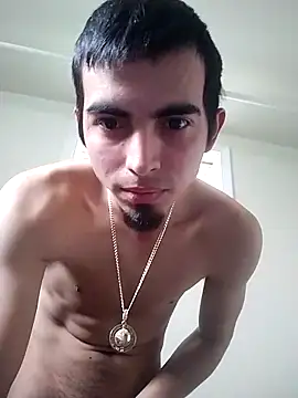 Snapshot of puertordic chatting on 02/03/25, 07:00 puertordic online show from 02/03/25, 07:00