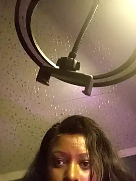 nia brownn online show from 11/03/25, 03:19