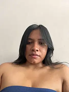 Ninabrunette18 online show from 12/29/24, 04:30