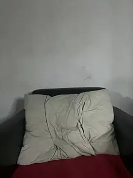 Ninabrunette18 online show from 07/12/26, 08:05
