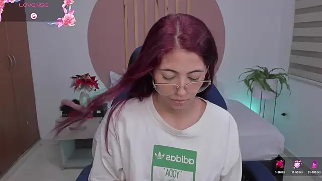 sweetpeach 20 online show from 02/13/25, 07:10