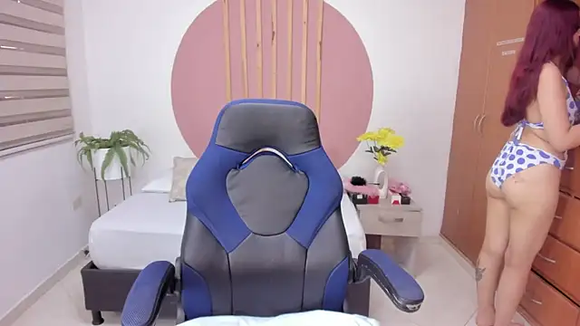 sweetpeach 20 online show from 03/10/25, 07:18