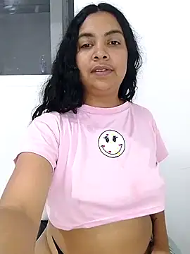 Snapshot of Brendabluee chatting on 01/09/25, 01:18 Brendabluee online show from 01/09/25, 01:18