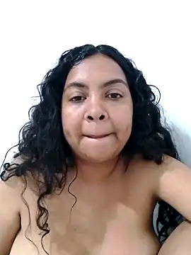 Snapshot of Brendabluee chatting on 03/16/25, 06:34 Brendabluee online show from 03/16/25, 06:34