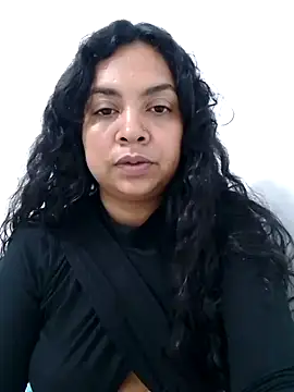 Snapshot of Brendabluee chatting on 03/23/25, 08:04 Brendabluee online show from 03/23/25, 08:04