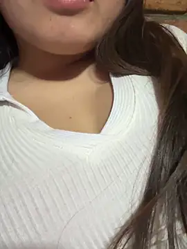 Snapshot of lunagonzales_lima_2007 chatting on 10/13/25, 04:34 lunagonzales lima 2007 online show from 10/13/25, 04:34