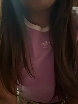 Snapshot of lunagonzales_lima_2007 chatting on 10/19/25, 02:56 lunagonzales lima 2007 online show from 10/19/25, 02:56