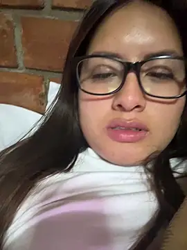 Snapshot of lunagonzales_lima_2007 chatting on 11/02/25, 02:14 lunagonzales lima 2007 online show from 11/02/25, 02:14