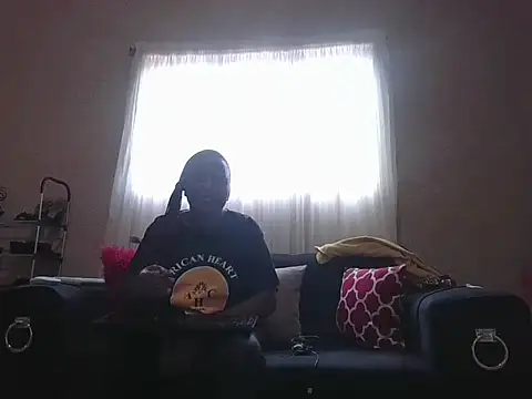 ThamiXX online show from 06/17/26, 01:12