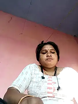 Aadhya Bahri online show from 01/24/25, 03:43