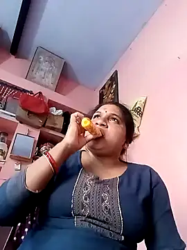 Aadhya Bahri online show from 02/18/25, 12:06