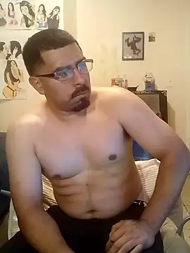 Snapshot of k1oudE chatting on 01/11/26, 05:23 k1oudE online show from 01/11/26, 05:23
