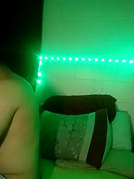 Snapshot of k1oudE chatting on 03/16/26, 06:39 k1oudE online show from 03/16/26, 06:39