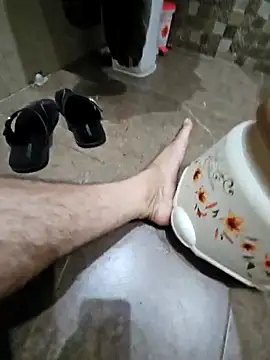 Snapshot of pyasevickybabu563 chatting on 03/11/25, 06:43 pyasevickybabu563 online show from 03/11/25, 06:43