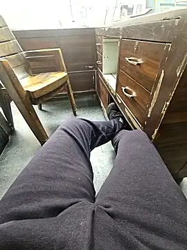 Snapshot of pyasevickybabu563 chatting on 11/22/25, 06:01 pyasevickybabu563 online show from 11/22/25, 06:01