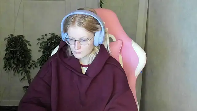 ElizabethHarpper online show from 11/27/25, 12:35