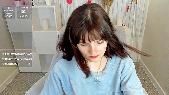Snapshot of CharlotteMitchell chatting on 03/01/25, 02:23 CharlotteMitchell online show from 03/01/25, 02:23