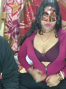 Hot muskaan online show from 01/01/25, 02:20