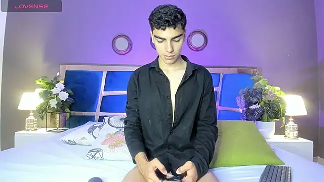 MaxOwen  online show from 01/04/25, 08:05