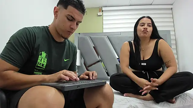DAVID VICTORIAA online show from 06/01/26, 01:02