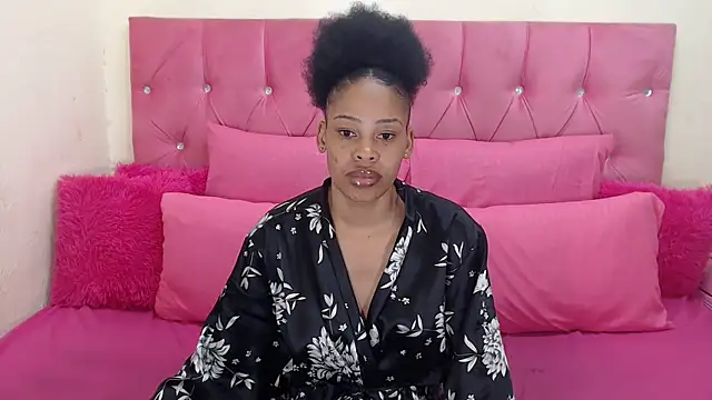 Snapshot of naughtiest_baddy chatting on 10/29/25, 07:26 naughtiest baddy online show from 10/29/25, 07:26