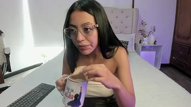 Xewa  online show from 10/22/25, 07:46