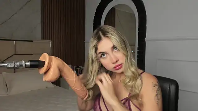 EmiilyHendriixx online show from 02/07/25, 08:53