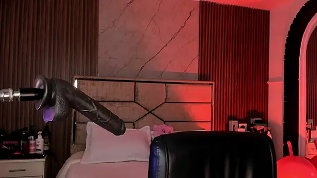 EmiilyHendriixx online show from 09/16/25, 08:32