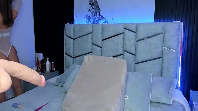 daniiphoeniixx online show from 01/23/25, 07:18