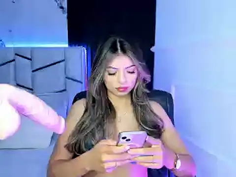 daniiphoeniixx online show from 02/07/25, 07:06