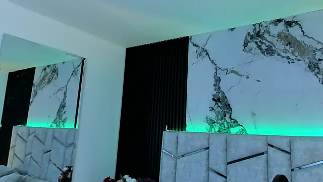 daniiphoeniixx online show from 09/19/25, 07:14