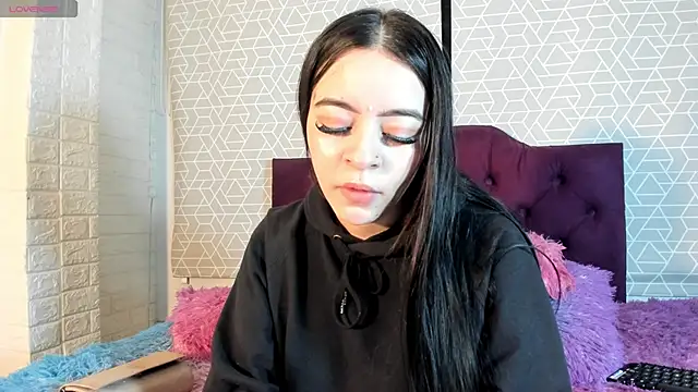 alanna love01 online show from 01/17/25, 03:12