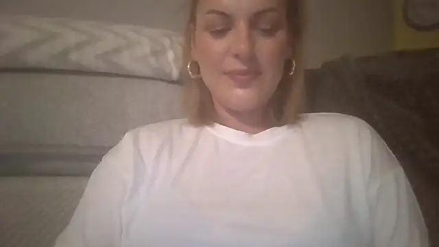 Gigi-Honey online show from 09/19/25, 08:53