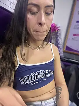 Sara Davina online show from 06/10/26, 03:07