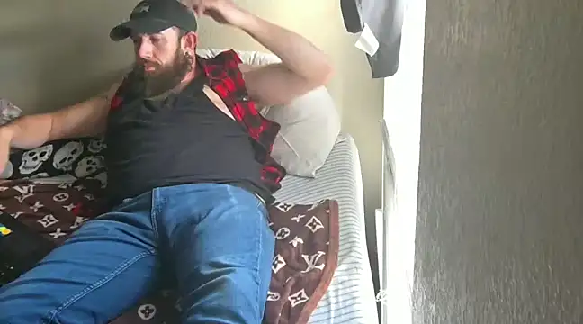 StruggleSnuggles online show from 12/31/24, 12:00