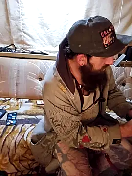 StruggleSnuggles online show from 10/24/25, 03:36