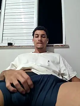 Snapshot of Babyandres93 chatting on 01/27/25, 03:15 Babyandres93 online show from 01/27/25, 03:15