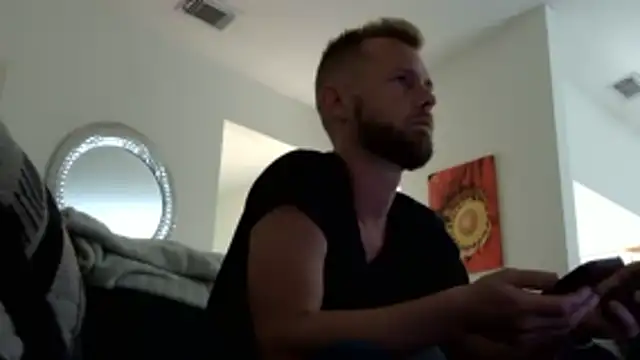 Snapshot of bjay1210 chatting on 11/01/25, 11:18 bjay1210 online show from 11/01/25, 11:18