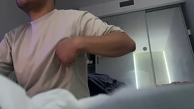 OzzyNurseCutie online show from 01/16/25, 05:42