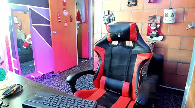 Adam Valenciia online show from 12/31/24, 02:14