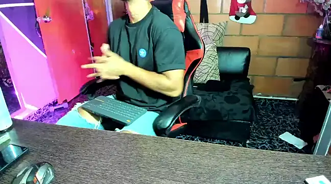 Adam Valenciia online show from 02/02/25, 05:32